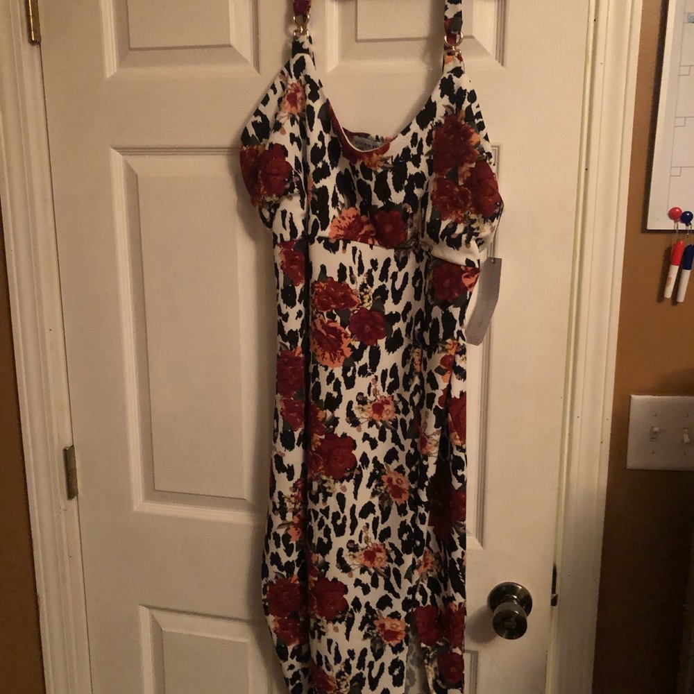 Fun leopard dress brand new never worn